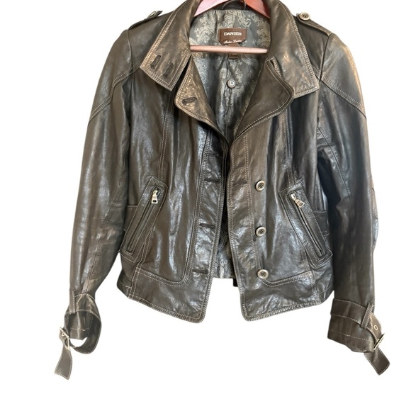 Danier NWT XS OVERSIZED deep brown Leather Jacket with Buckle Accents - Picture 2 of 16